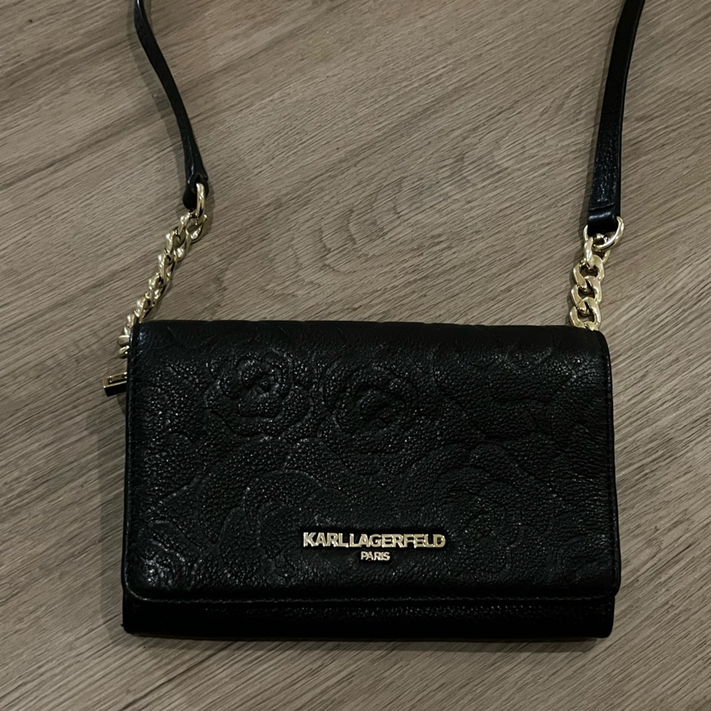 Karl Lagerfeld black wallet on chain rose detail